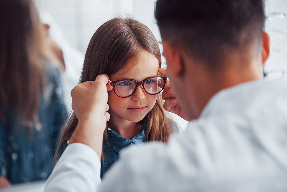 Child visiting the optometrist